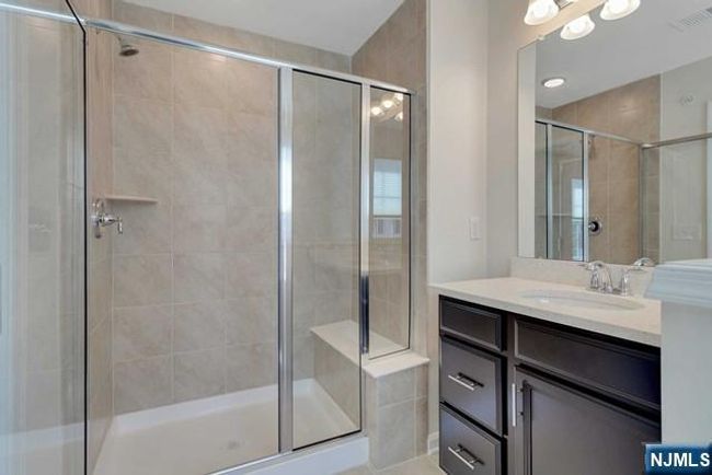 12-10 Plaza Rd, Townhouse with 3 bedrooms, 4 bathrooms and null parking in Fair Lawn NJ | Image 17