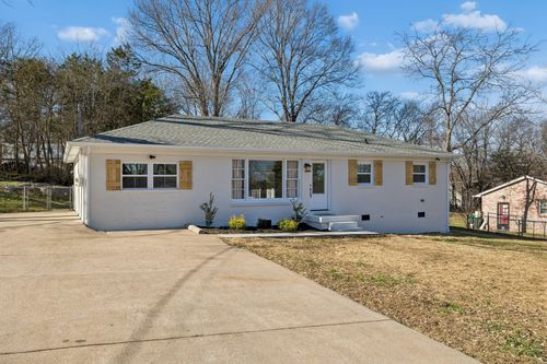 430 Hull Ave, Lewisburg, TN, 37091-3617 | Card Image