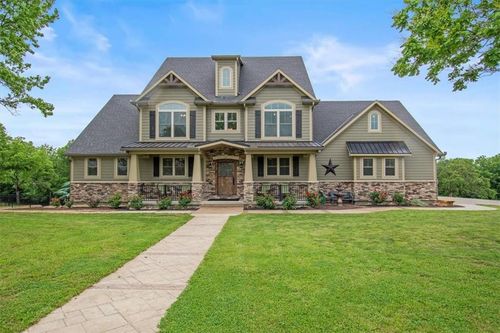 37905 E Round Prairie Rd, Oak Grove, MO, 64075-8447 | Card Image