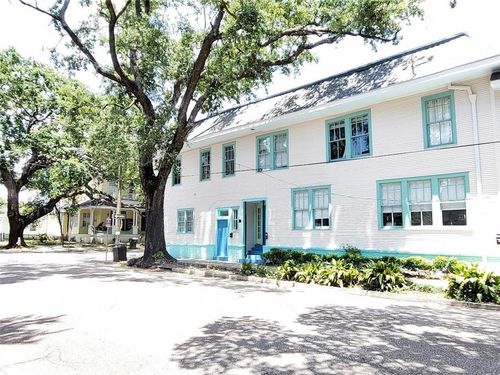 1101 3rd St, New Orleans, LA, 70130-5630 | Card Image