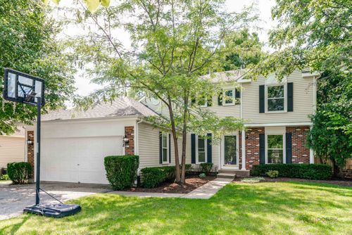 158 Royal Oak Dr, Vernon Hills, IL, 60061-3260 | Card Image