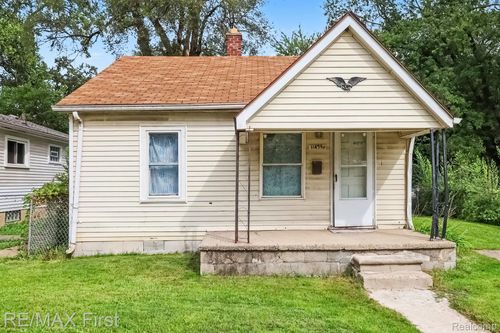 11459 Jackson Ave, Warren, MI, 48089-4009 | Card Image