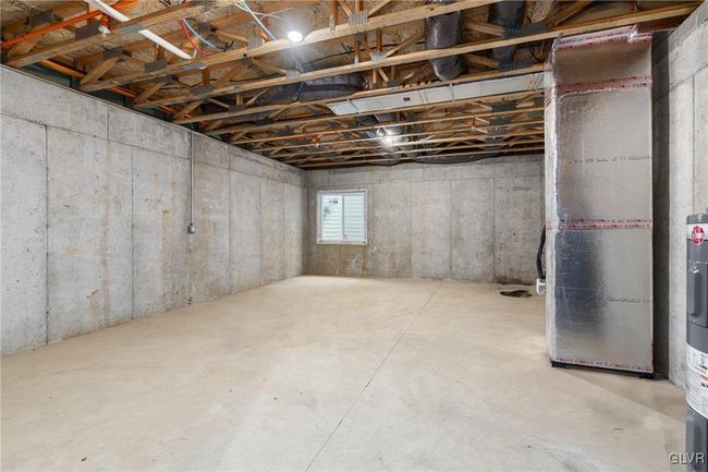 Model photos of townhomes. Full basement. | Image 29