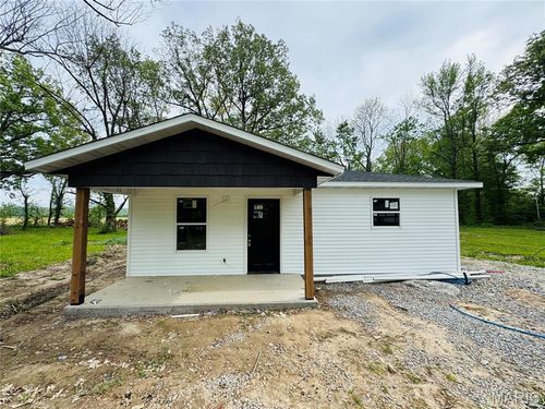 404 E Henry St, Poplar Bluff, MO, 63901-6706 | Card Image