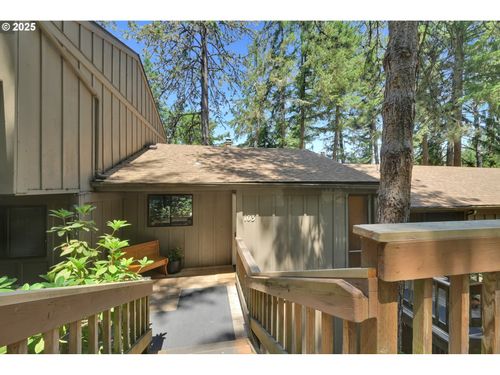 103 Treehill Loop, Eugene, OR, 97405-3548 | Card Image