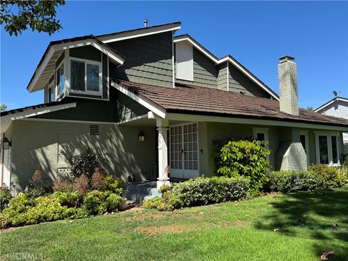111-37 Weepingwood, Irvine, CA, 92614-5491 | Card Image