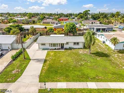 18186 Iris Rd, FORT MYERS, FL, 33967-3021 | Card Image