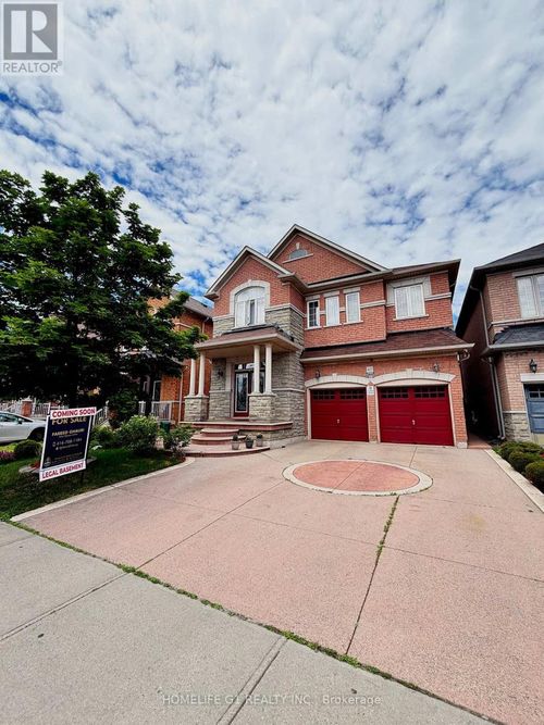 62 Dewside Dr, Brampton, ON, L6R0X5 | Card Image