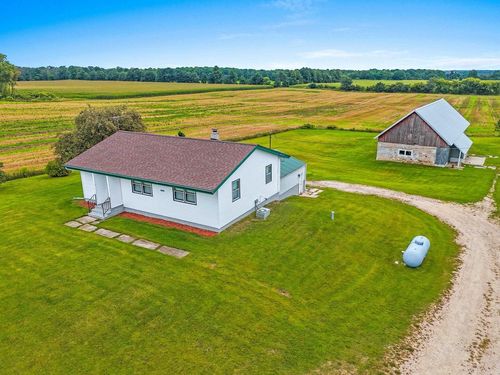 N2956 Sleepy Hollow Road, MONTPELIER, WI, 54216 | Card Image