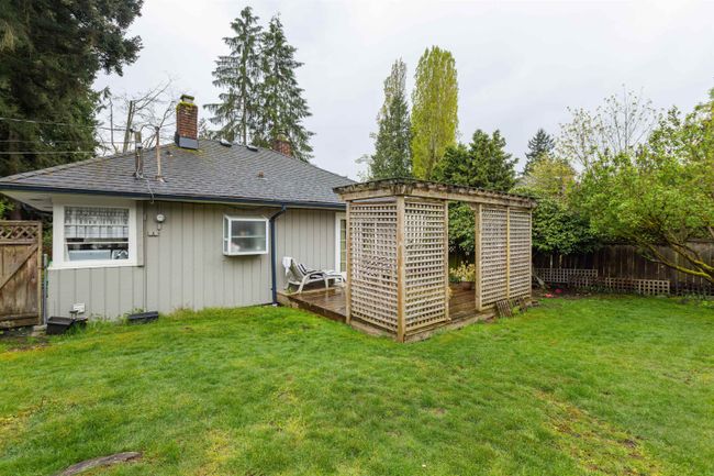1404 Fulton Avenue, House other with 3 bedrooms, 2 bathrooms and 4 parking in West Vancouver BC | Image 25