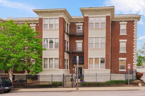 306-200 E 43rd St, Kansas City, MO, 64111-1780 | Card Image