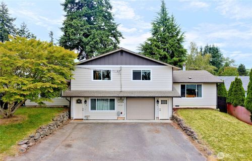a-b-6518 Elliott Way, Everett, WA, 98203-4622 | Card Image
