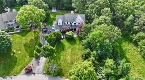 10 Stone Cliff Ter, Oak Ridge, NJ, 07438-8896 | Card Image