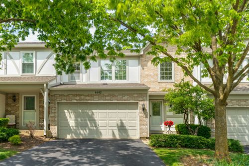 4692 N Sapphire Dr, Hoffman Estates, IL, 60192-3811 | Card Image