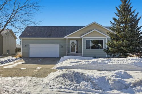 1573 43rd Ave, Moorhead, MN, 56560-6985 | Card Image