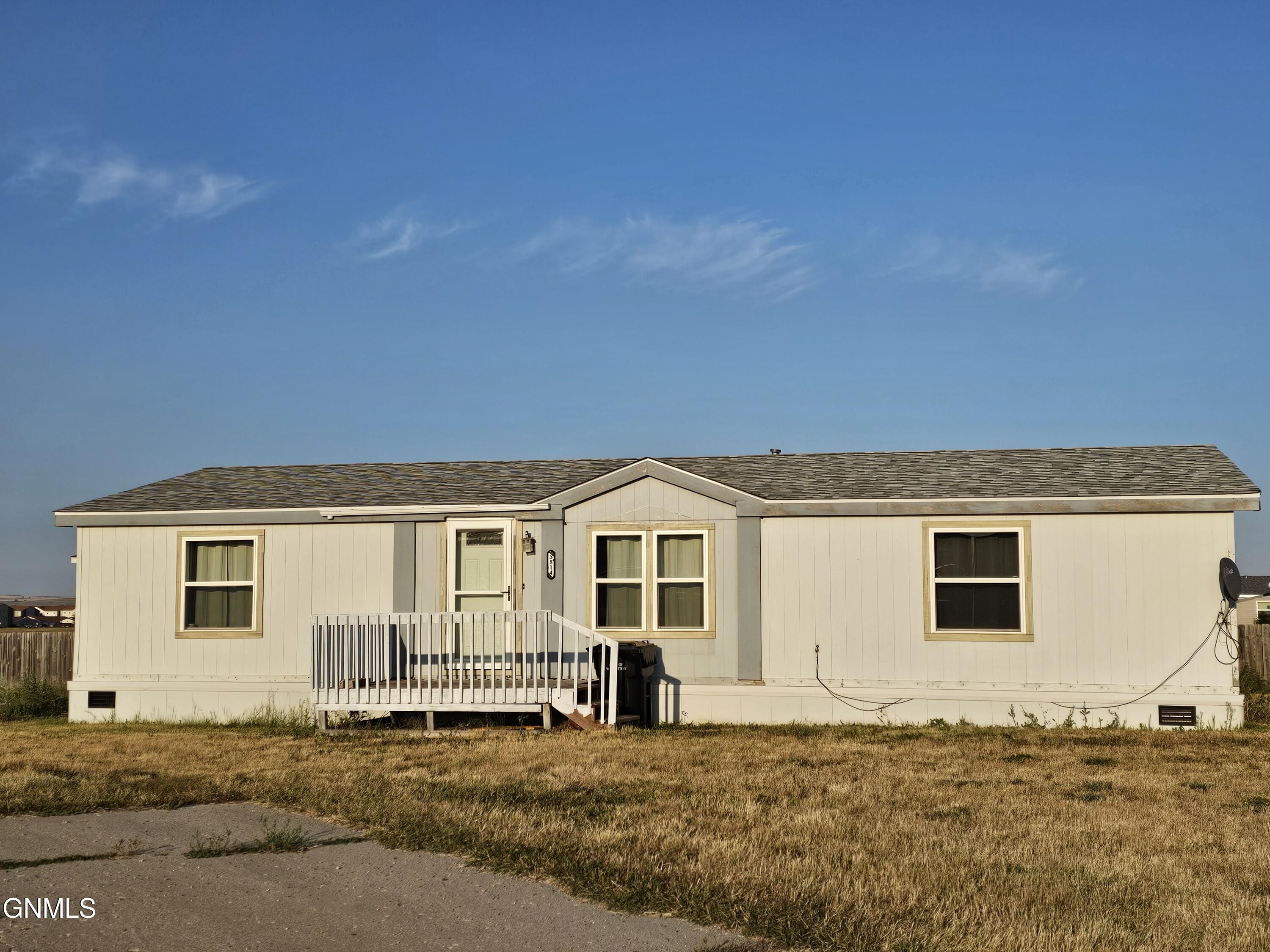 24th Ct, Williston, ND 58801