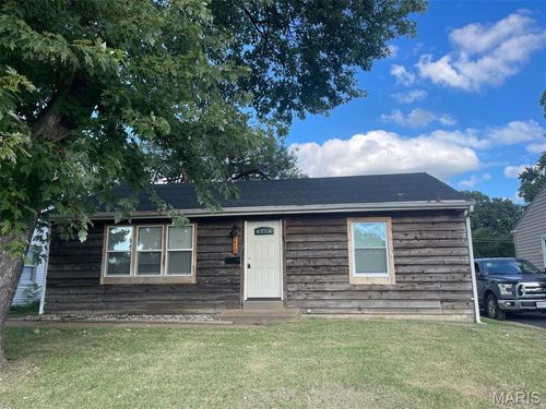 216 Graham Rd, Florissant, MO, 63031-7029 | Card Image