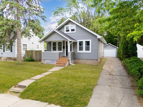 1030 Spruce St, Aurora, IL, 60506-3748 | Card Image