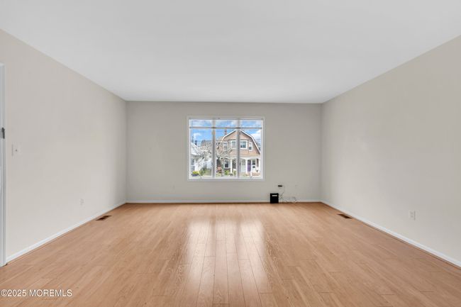 102 - 113 Lareine Ave, Condo with 1 bedrooms, 1 bathrooms and null parking in Bradley Beach NJ | Image 8
