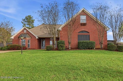 105 Oak Meadow Dr, Clinton, MS, 39056-6044 | Card Image