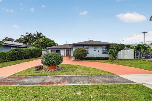 4033 Kent Ave, Lake Worth Beach, FL, 33461-1711 | Card Image