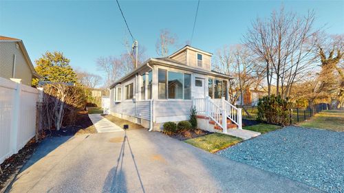 16 Highland Rd, Rocky Point, NY, 11778-9633 | Card Image