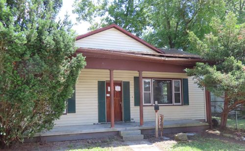 526 E 2nd St, Mount Vernon, IN, 47620-2053 | Card Image