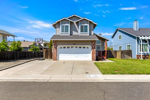 150 Creekside Circle, Sacramento, CA, 95823 | Card Image