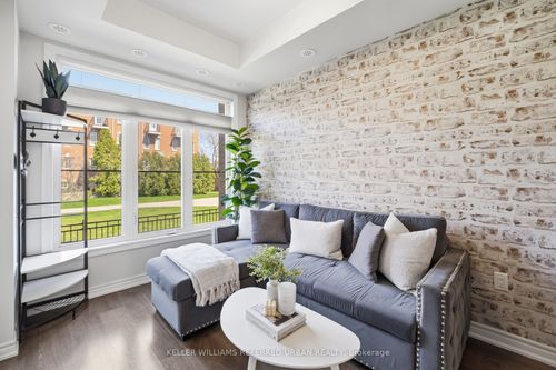 241-390 Hopewell Ave, Toronto, ON, M6E2S2 | Card Image