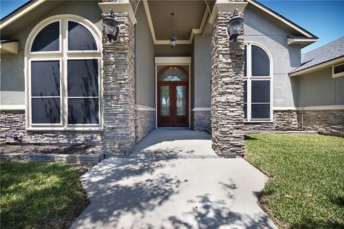 3805 Kangaroo Ct, Corpus Christi, TX, 78414-2105 | Card Image