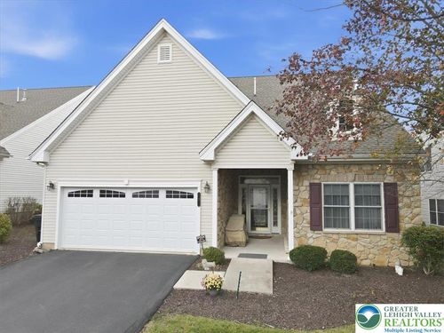 3 Nottingham Ln, Easton, PA, 18045-2173 | Card Image