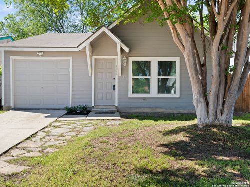 4866 Aspen Wood Dr, Kirby, TX, 78219-1841 | Card Image