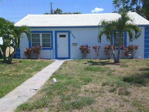 949 30th St, West Palm Beach, FL, 33407-5038 | Card Image