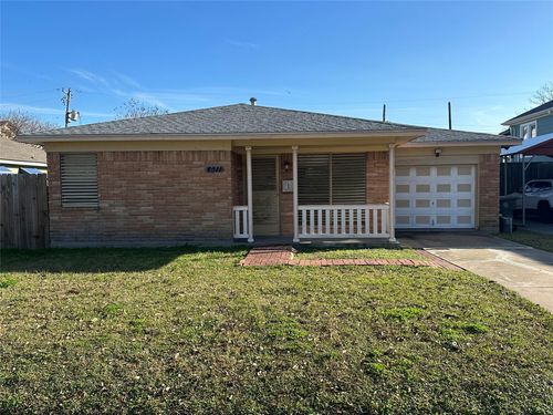 4511 Avenue R 1/2, Galveston, TX, 77551-5326 | Card Image