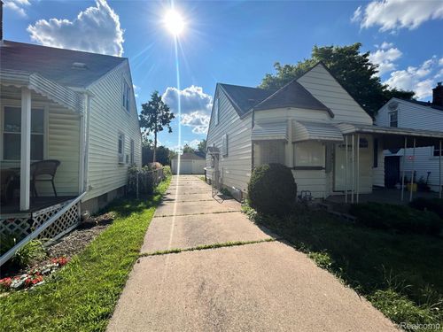 7785 Grandville Ave, Detroit, MI, 48228-4510 | Card Image