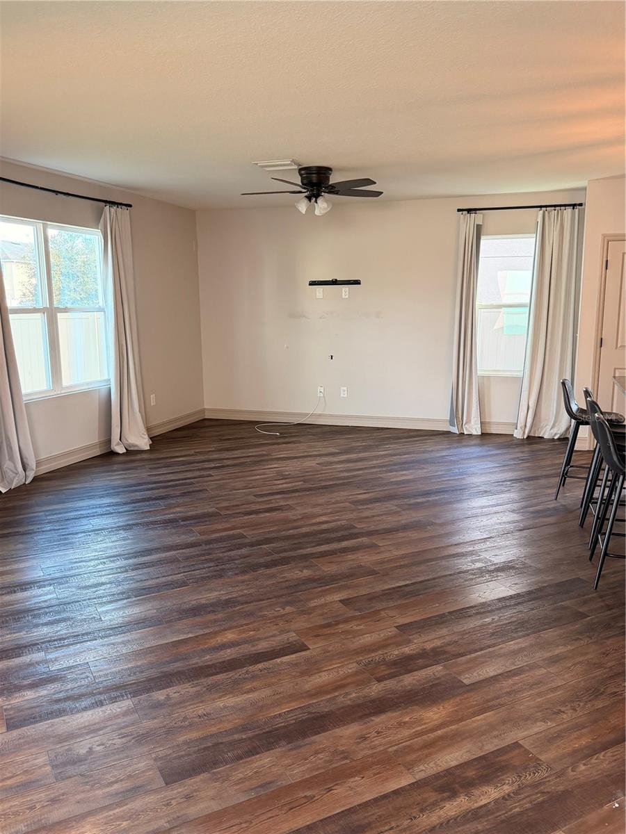 Residential Lease in WESLEY CHAPEL 4