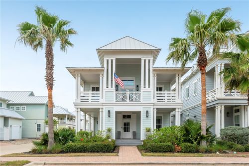 111 Center Ln, Port Aransas, TX, 78373-3503 | Card Image