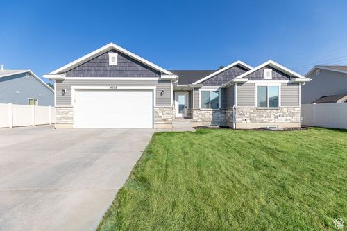 4528 S West Park Dr, Roy, UT, 84067-8989 | Card Image
