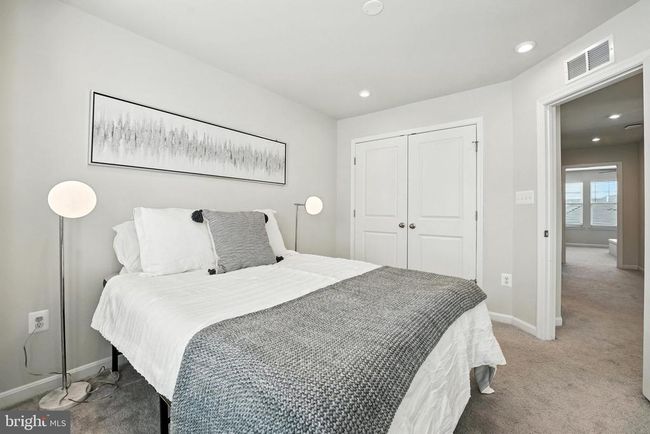 18286 Summit Pointe Dr, Townhouse with 3 bedrooms, 4 bathrooms and null parking in TRIANGLE VA | Image 22