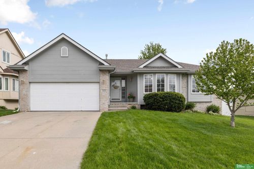 21119 Schofield Dr, Gretna, NE, 68028-3968 | Card Image