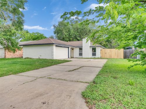 3915 Brumbelow Street, Rosenberg, TX, 77471 | Card Image