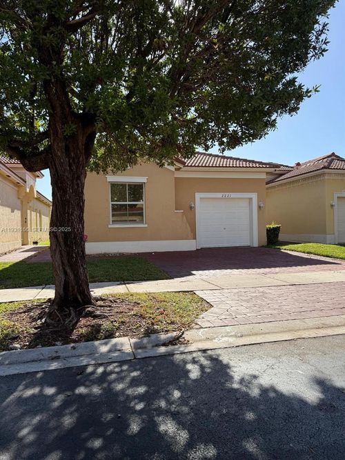 0-2221 Ne 37th Ter, Homestead, FL, 33033-5148 | Card Image