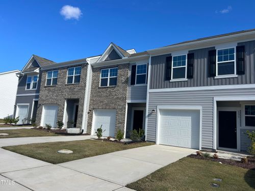132 N Chubb Rdg, Clayton, NC, 27520-5772 | Card Image