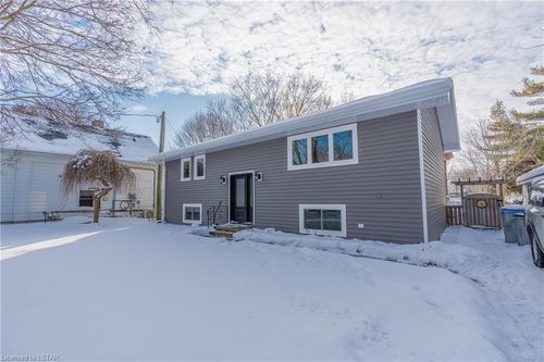 219 Prince Albert St, Centralia, ON, N0M1K0 | Card Image