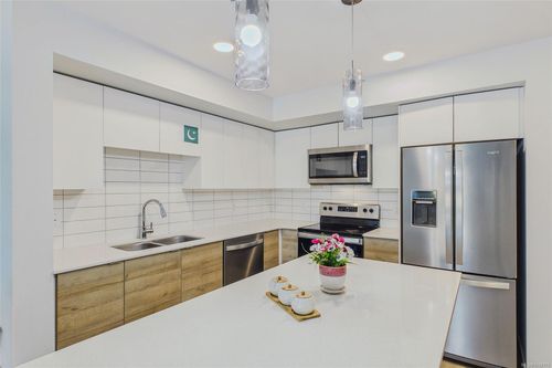 204-4820 Cedar Ridge Pl, Nanaimo, BC, V9T0M7 | Card Image