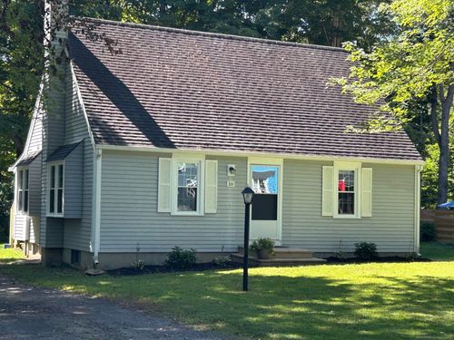 10 Falls River Cir, Ivoryton, CT, 06442-1018 | Card Image