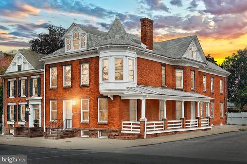 258 Baltimore St, HANOVER, PA, 17331-3202 | Card Image