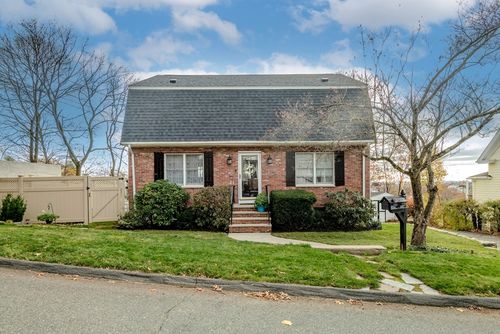 27 Temple St, Melrose, MA, 02176-5617 | Card Image