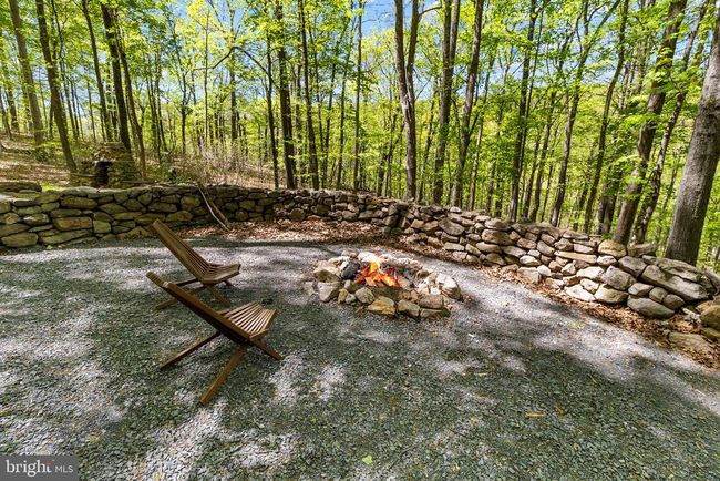 326 Preacher Ln, House other with 1 bedrooms, 1 bathrooms and null parking in Great Cacapon WV | Image 19