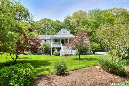 5 Tanglewood Ln, Westport, CT, 06880-2320 | Card Image